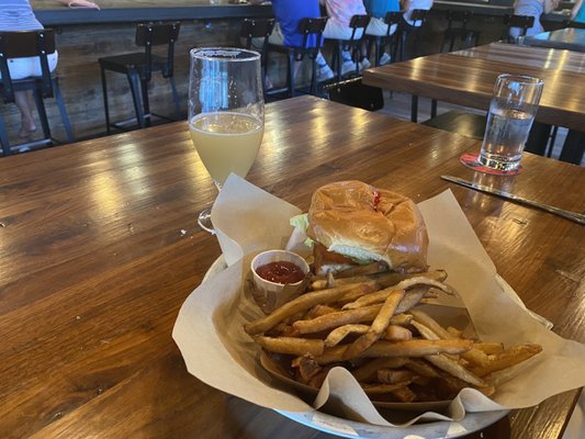 Brewer's Tap & Table by null