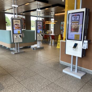 McDonald's - Burgers Near Me - Windermere, Florida McDonald's - Burgers Near Me - Windermere, Florida