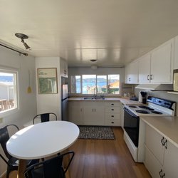 Summertide Resort & Rv Park - Coastal park model, the Sloop.