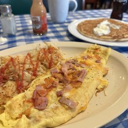 Carnivore omelette with ham. Very good.