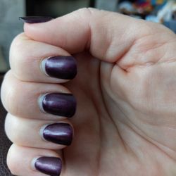 07 Nails - 2 weeks of growth, self trimmed