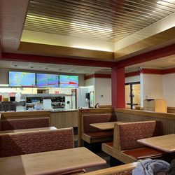 Elrey Taco Shop - Interior