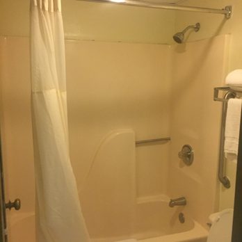 Quality Inn - clean, but needs updating - Hotels Near Me - Corinth, Mississippi