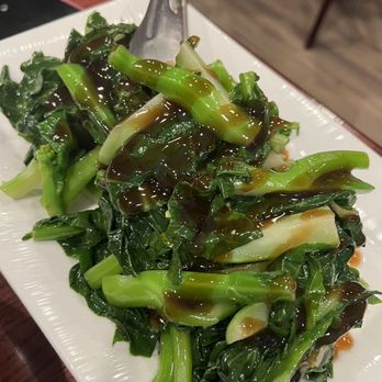 Benyue Restaurant - Chinese broccoli in oyster sauce - Dim Sum Near Me - Indianapolis, Indiana