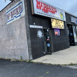 Mr Beery's - I like the "site of parking lot stabbing" ambiance.