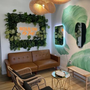 Vheadspa - vHead Spa waiting area - Hair Salons Near Me - Garden Grove, California Vheadspa - vHead Spa waiting area - Hair Salons Near Me - Garden Grove, California