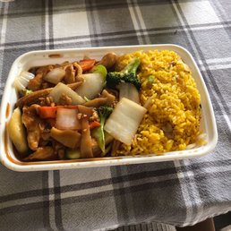 Chicken and vegetables lunch special