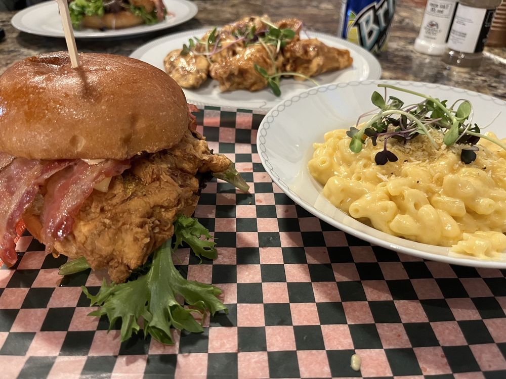 CRUNCH PUNCH CHICKEN Updated September 2024 401 Victoria Avenue, Regina, Saskatchewan