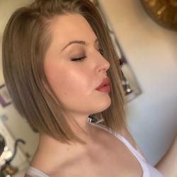 Che Bella Salon - A-line, Asymmetrical, stacked Bob by Lori. Try her out!