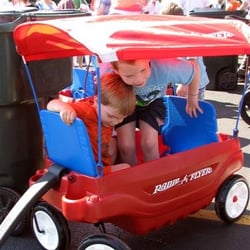 Morton Grove Farmers' Market - Radio Flyer wagons