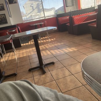 Tio’s Diner - nobody here but me.....no wonder.... - Diners Near Me - Columbus, Ohio Tio’s Diner - nobody here but me.....no wonder.... - Diners Near Me - Columbus, Ohio