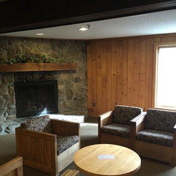 Snowy Owl Inn - Each floor has a common sitting area with fireplace - Hotels Near Me - Waterville Valley, New Hampshire Snowy Owl Inn - Each floor has a common sitting area with fireplace - Hotels Near Me - Waterville Valley, New Hampshire