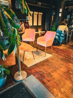 Top Hat Coffee Lounge by null