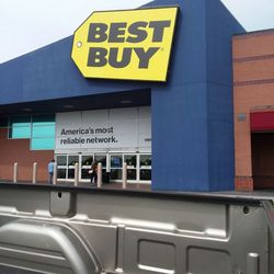 Best Buy - Entrance.