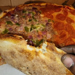 Villa Rosa Restaurant & Pizzeria - The owner/ manager told me this is normal at his establishment insane. He was so rude