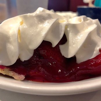 Haugen's Famous Original Barbeque - Strawberry Pie - Barbeque Near Me - Port Perry, Ontario