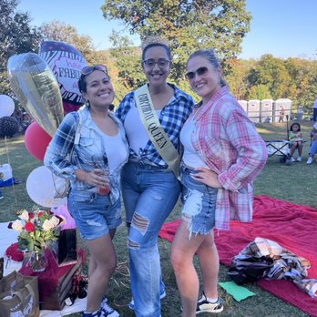 Warwick Valley Winery & Distillery - Plaid & denim themed birthday at Warwick - Wineries Near Me - Warwick, New York Warwick Valley Winery & Distillery - Plaid & denim themed birthday at Warwick - Wineries Near Me - Warwick, New York
