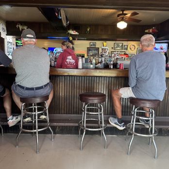 Chuck's Tavern - Burgers Near Me - Fontana, Wisconsin Chuck's Tavern - Burgers Near Me - Fontana, Wisconsin