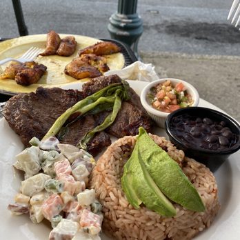Perla de Oriente Panderia - Carne Asada was amazing - Bakeries Near Me - Peekskill, New York
