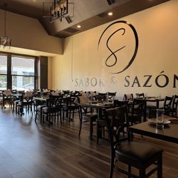 Sabor & Sazon - Just before dinner opening