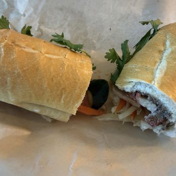 Le’s Banh Mi - Cafes Near Me - Honolulu, Hawaii Le’s Banh Mi - Cafes Near Me - Honolulu, Hawaii