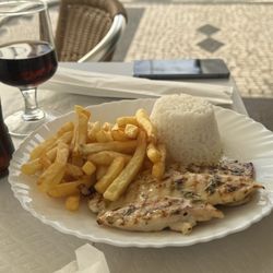 Restaurante Jardim - Grilled Chicken...