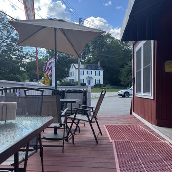 Wise Guys Deli Pizza - patio for dinning outside - Pizza Near Me - Kingstown, Rhode Island Wise Guys Deli Pizza - patio for dinning outside - Pizza Near Me - Kingstown, Rhode Island