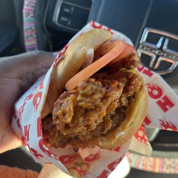 Hot Chi Chicken - Popeye's Ain't Shit Chicken Sandwich - Chicken Shop Near Me - Chicago, Illinois