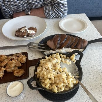 Hoosier Roots - Family Roasted Jalapeno Mac and Cheese Family Herb Crusted French Roast Beef Caleb's Famous Fried Pickles - Food Trucks Near Me - Pittsboro, Indiana