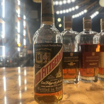 House Of Commons - Whiskey Bars Near Me - Frankfort, Kentucky House Of Commons - Whiskey Bars Near Me - Frankfort, Kentucky