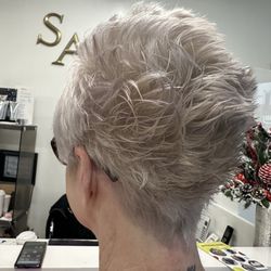 Finally Here Salon - Megan had model Miriam's Transformation from a yellow to platinum with a style.