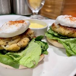 Neutral ground Bar And Kitchen - Eastern Shore Benedict