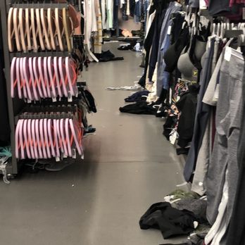 Old Navy - Men's Clothing Near Me - Woodbridge, Virginia Old Navy - Men's Clothing Near Me - Woodbridge, Virginia