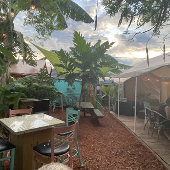 Irie Island Eats - more seating - Coffee & Tea Near Me - Marathon, Florida