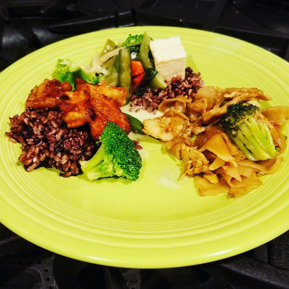 Summer Buffalo - Thai Near Me - Burbank, California Summer Buffalo - Thai Near Me - Burbank, California