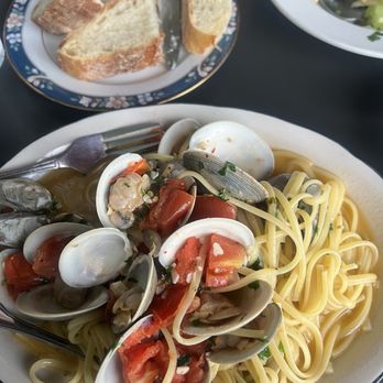 Uliveto - Linguine Vongole - Mediterranean Near Me - Richmond, Virginia