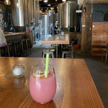 Lazy Days Brewing - Frozen vodka slushy - Pubs Near Me - Portland, Oregon Lazy Days Brewing - Frozen vodka slushy - Pubs Near Me - Portland, Oregon