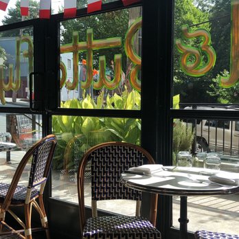 Bread & Butterfly - Covered patio - Breakfast & Brunch Near Me - Atlanta, Georgia