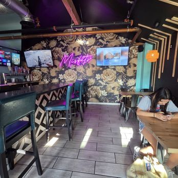 Batter Rebellion - Decor - American Near Me - Riverside, California