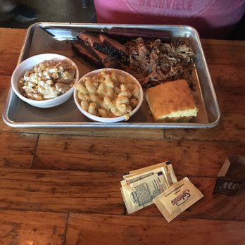 Meat BBQ - Meat plate - brisket and pulled pork with Mac and cheese and creamed corn - Barbeque Near Me - Lansing, Michigan Meat BBQ - Meat plate - brisket and pulled pork with Mac and cheese and creamed corn - Barbeque Near Me - Lansing, Michigan