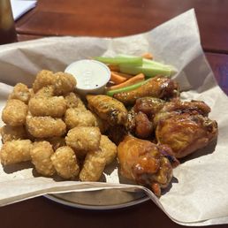 Mango habanero chicken wings Mango habanero chicken wings