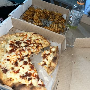 Shorty's Pizza and More - Chicken bacon ranch pizza with buffalo sauce and lemon pepper fries - Pizza Near Me - Aransas Pass, Texas Shorty's Pizza and More - Chicken bacon ranch pizza with buffalo sauce and lemon pepper fries - Pizza Near Me - Aransas Pass, Texas