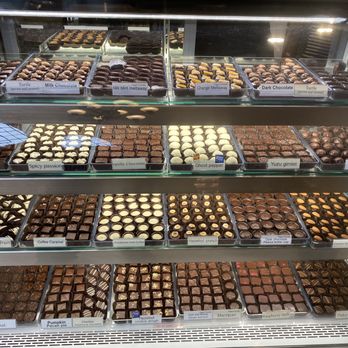 Creo Chocolate - Chocolatiers & Shops Near Me - Portland, Oregon