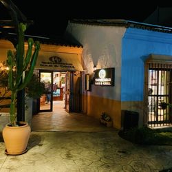 Sedona - Outside view walking in