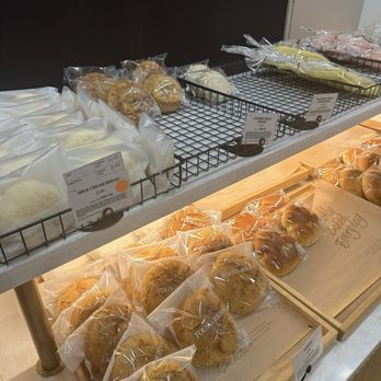 Tous Les Jours - Pre packaged - Bakeries Near Me - Novi, Michigan