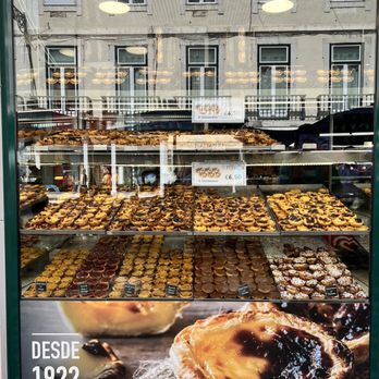 Pastalaria Ferrary - Bakeries Near Me - Lisbon, 11