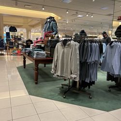 Von Maur - General look of the store