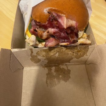 Fred's Burger - Grilled chicken sandwich with bacon, cheese, and jalapeños - Burgers Near Me - Fairfield, California Fred's Burger - Grilled chicken sandwich with bacon, cheese, and jalapeños - Burgers Near Me - Fairfield, California