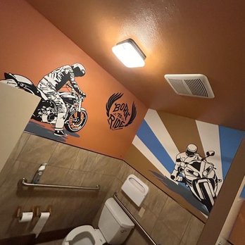 Pho Star Bowl - Men's restroom - Vietnamese Near Me - Riverside, California Pho Star Bowl - Men's restroom - Vietnamese Near Me - Riverside, California
