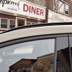 Graziano Auto Collision - SUV window and roof